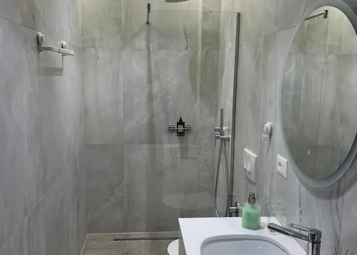 דירה The Loft - In The Centre Of Blloku *